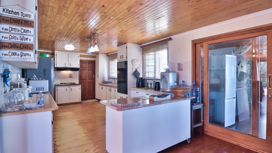 10 Bedroom Property for Sale in Dana Bay Western Cape